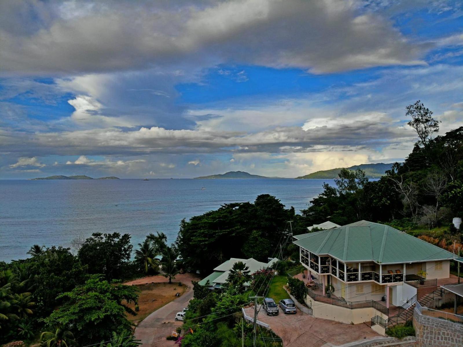 Summer Self Catering Baie Sainte Anne Exterior photo