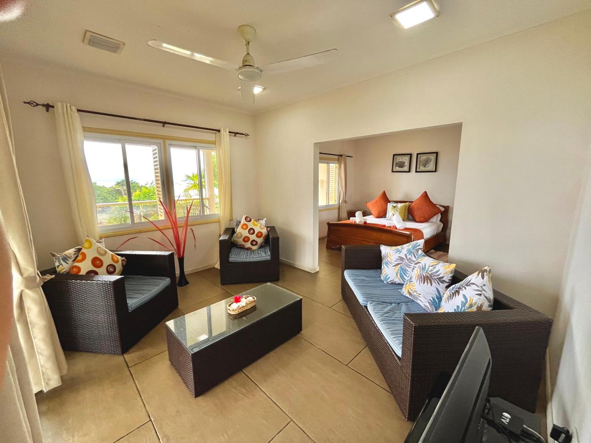 Summer Self Catering Baie Sainte Anne Exterior photo